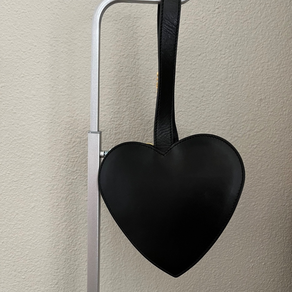 Moschino vintage heart purse - Picture 4 of 5